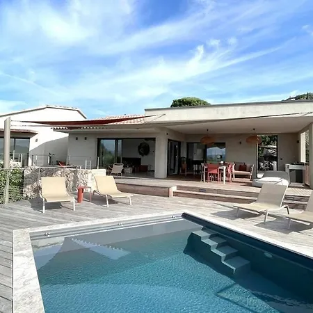 Cazélie, Piscine Vue Splendide Sur Le Golfe