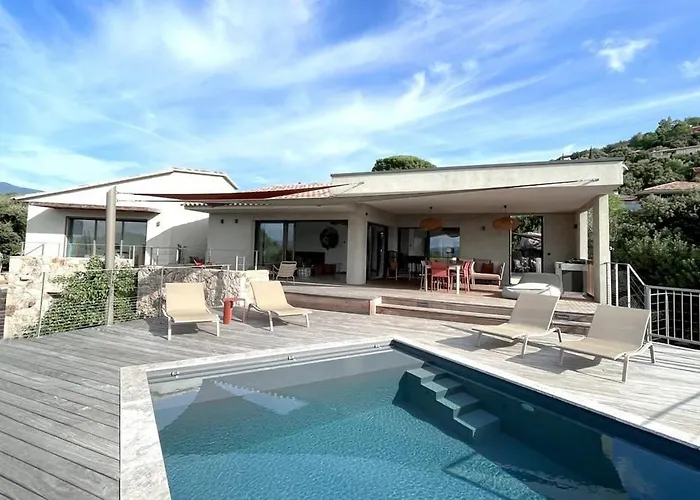 Cazelie, Piscine Vue Splendide Sur Le Golfe